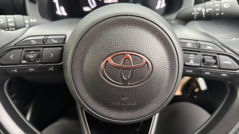 Toyota Yaris 1.5 Hybrid Design 5dr CVT Hybrid Hatchback